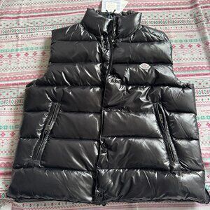 Moncler Enfant Logo Patch Zip-Up Padded Vest